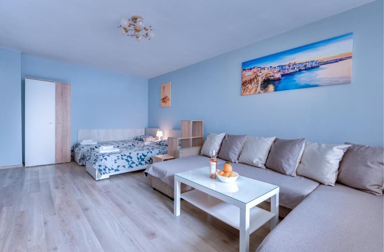Daisy - 3 Room And Kitchen Apartment In Lazur Burgas Exterior foto