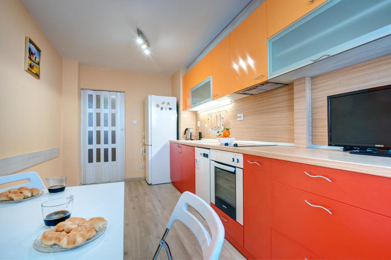 Daisy - 3 Room And Kitchen Apartment In Lazur Burgas Exterior foto